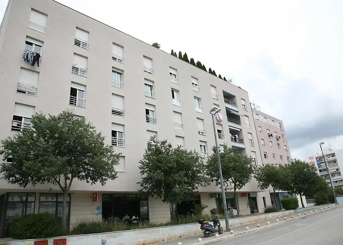 شقة Dg With Parking Garage سبليت