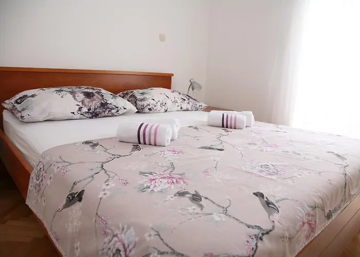 Appartement Dg With Parking Garage *