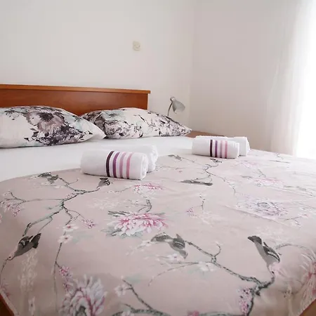 Appartement Dg With Parking Garage *